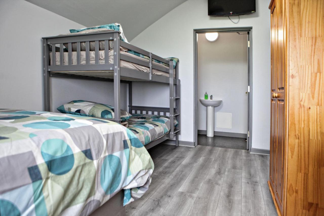 Aunt Rachel'S Barn Hostel Бушмилс Номер фото