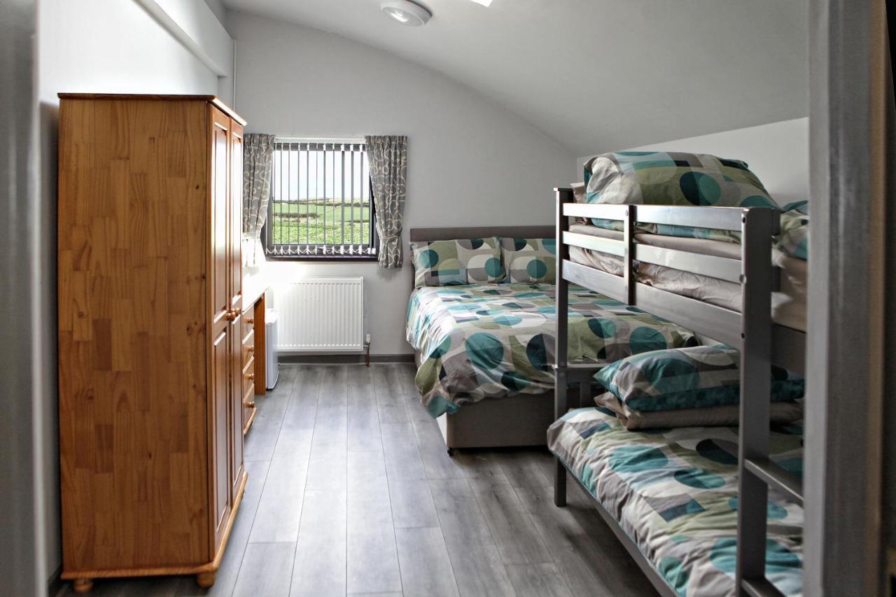 Aunt Rachel'S Barn Hostel Бушмилс Экстерьер фото